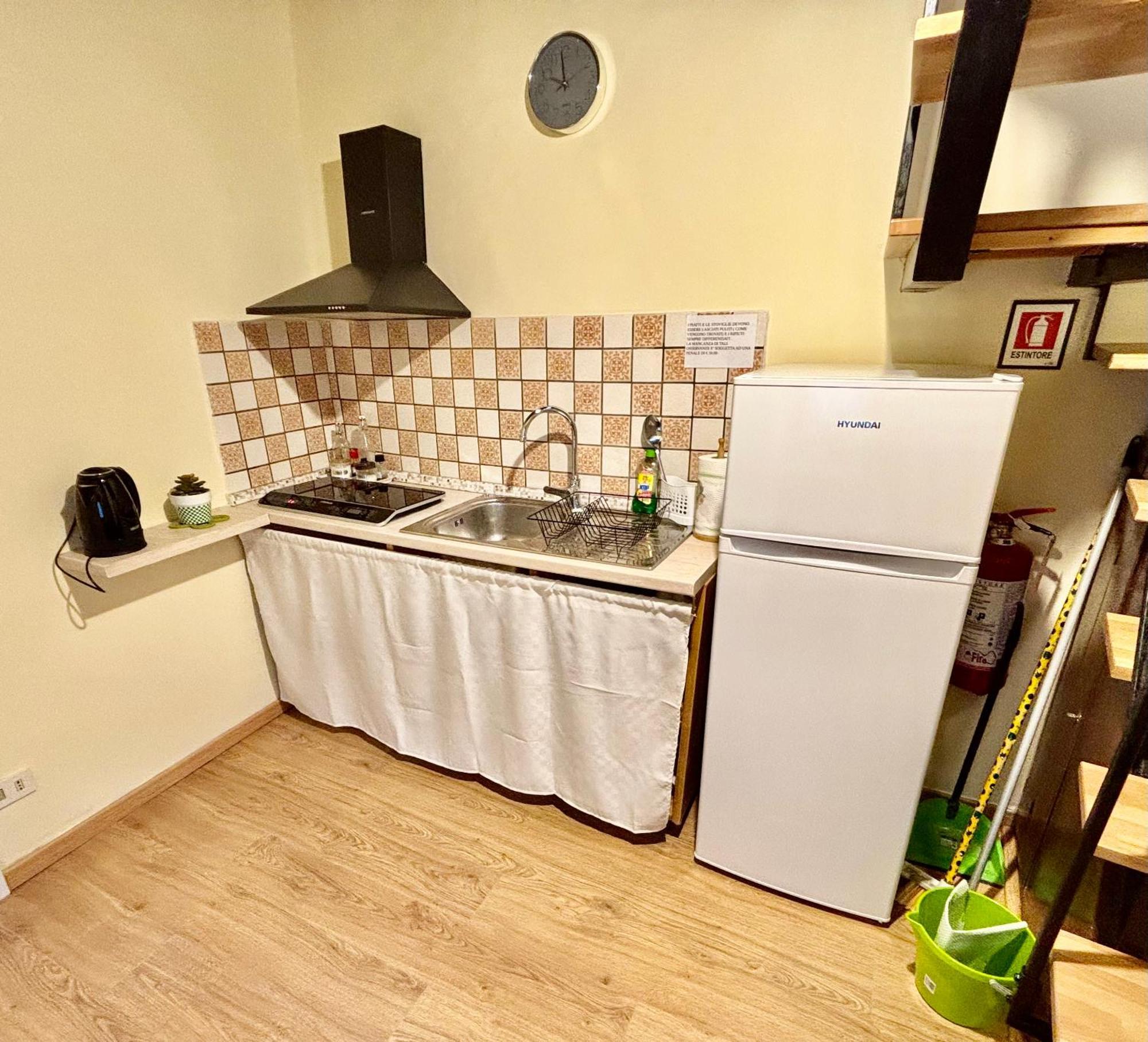 グッビオRed Houseアパートメント エクステリア 写真